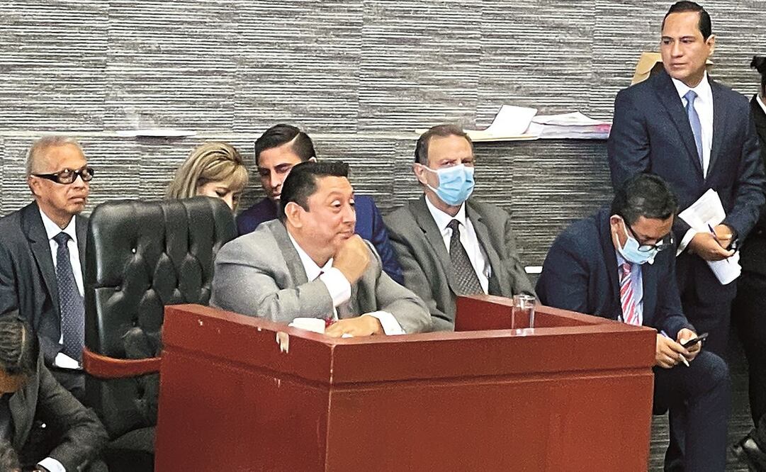 El fiscal de Morelos, Uriel Carmona, dijo que no va a renunciar y se defenderá.