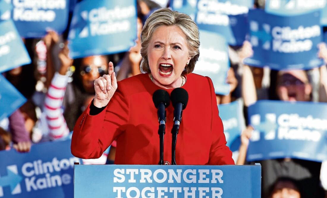 La candidata demócrata a la presidencia, Hillary Clinton, ofreció un discurso ayer ante simpatizantes en la Universidad de Pittsburgh. (FOTO. GENE J. PUSKAR. AP)