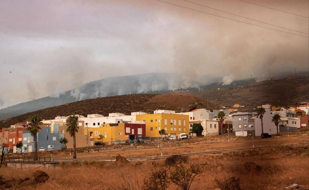 El "extremo calor" y "las circunstancias climatológicas" dificultaban las labores. Foto: AFP