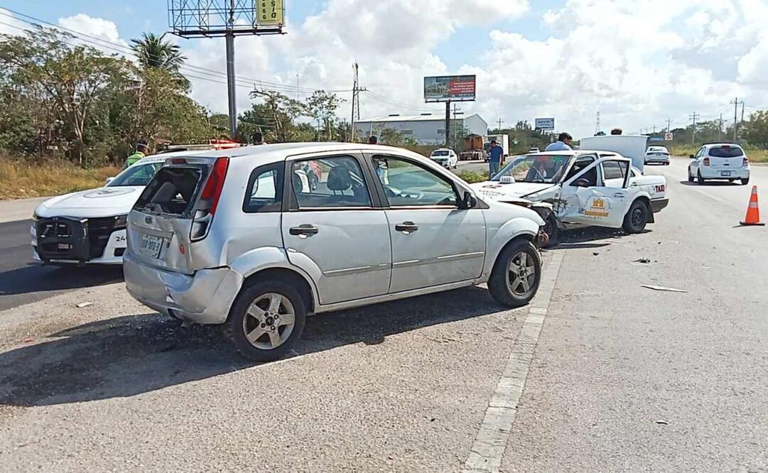 Agentes de la Secretaría de Seguridad Pública (SSP) acordonaron la zona del accidente y por ser un tramo federal también arribaron elementos de la Guardia Nacional (17/02/2025). Foto: Especial/El Universal