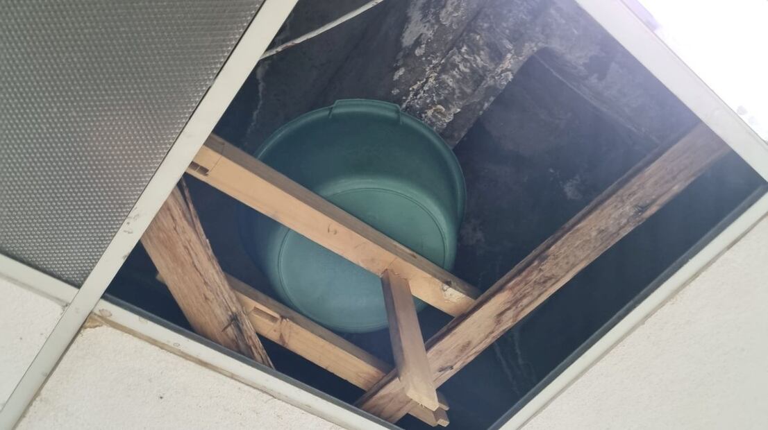 Imagen compartida en redes sociales por alumnos del Centro Cultural Ollin Yoliztli para evidenciar la falta de mantenimiento en el inmueble. Especial