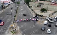 "¡Somos médicos, no delincuentes!"; residentes del IMSS en León, exigen liberación de colega detenido por portar tubos de laboratorio