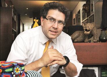 Armando Ríos Piter renuncia al patronato “legalmente reconocido” de la UDLAP