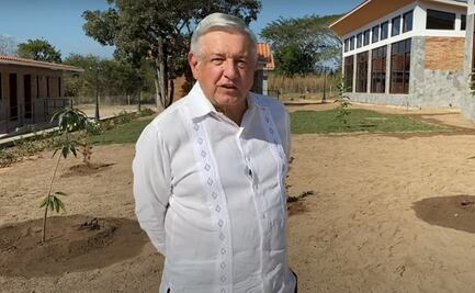 De "milagro" y con mucho esfuerzo pude terminar la universidad: AMLO
