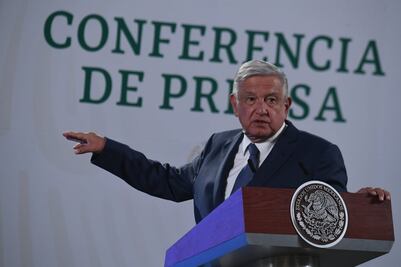 Reitera AMLO que no se quedara de "brazos cruzados" en ley Eléctrica