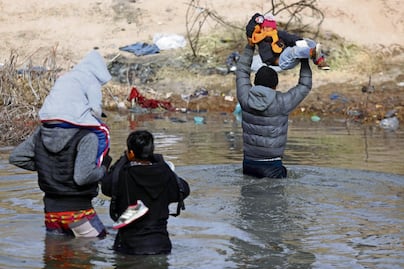 Entra en vigor ley de Texas que eleva sentencias para condenados por tráfico de migrantes