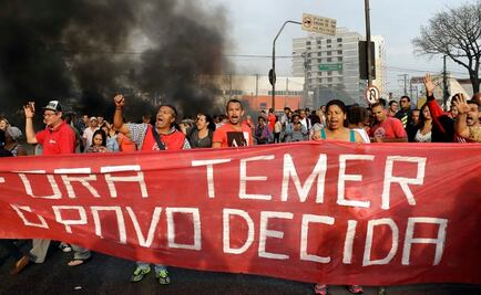 Al menos cuatro detenidos en protestas de apoyo a Rousseff