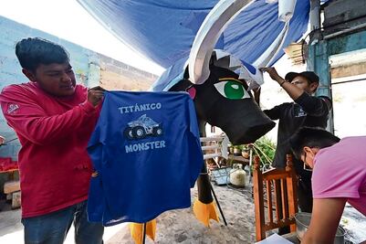 Dedican toros a patrono de los pirotécnicos