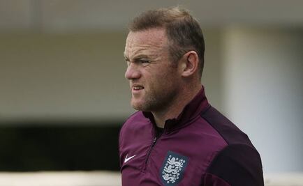 Rooney opta a convertirse en máximo goleador 