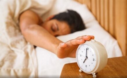 Dormir mucho, ¿síntoma de demencia?