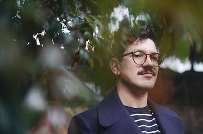 Una patria que paga con la moneda de la locura: entrevista a Felipe Núñez Mestre 