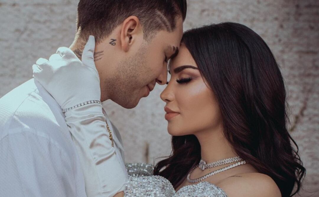 Kimberly Loaiza y Juan de Dios Pantoja