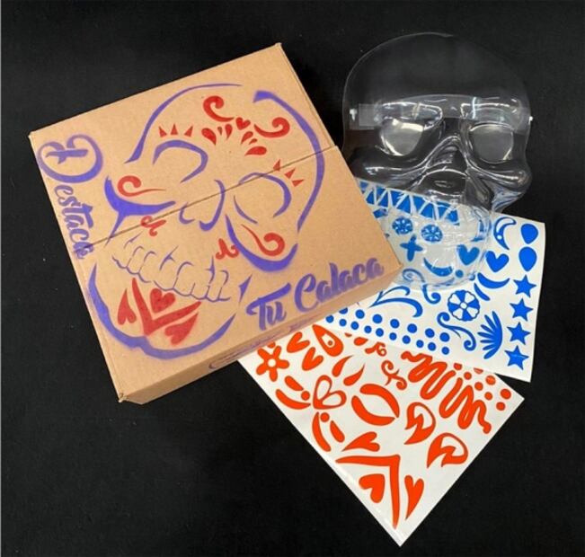 Cubrebocas inspirados en el Día de Muertos: el nuevo objeto del deseo