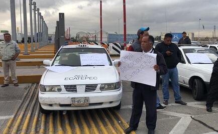Taxistas protestan contra Uber y Cabify en caseta de la México-Pachuca