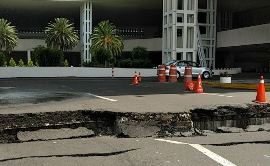 AICM suspende servicio tras sismo; reportan socavón