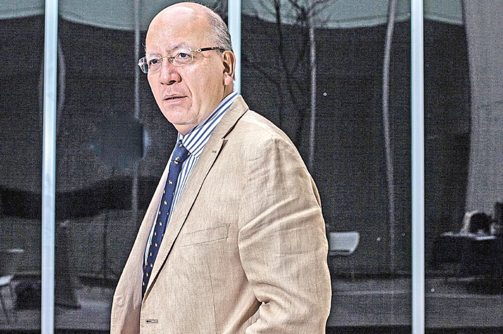 Vicente Quirarte inicia sus lecciones como miembro de la institución (ARCHIVO. EL UNIVERSAL)