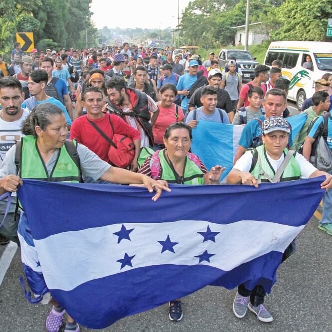 El paso de los migrantes. Autoridades anticipan la llegada de migrantes originarios de Hondura el viernes de esta semana. (ARCHIVO EL UNIVERSAL)