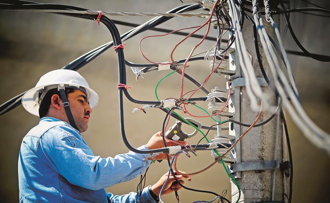 El presidente Andrés Manuel López Obrador aseguró que su gobierno ha cambiado el rumbo de la política energética en donde se ha propuesto que México sea autosuficiente en esta materia. Foto: Archivo/ EL UNIVERSAL