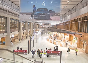 Rebrote en Europa aterriza el tráfico aéreo de pasajeros