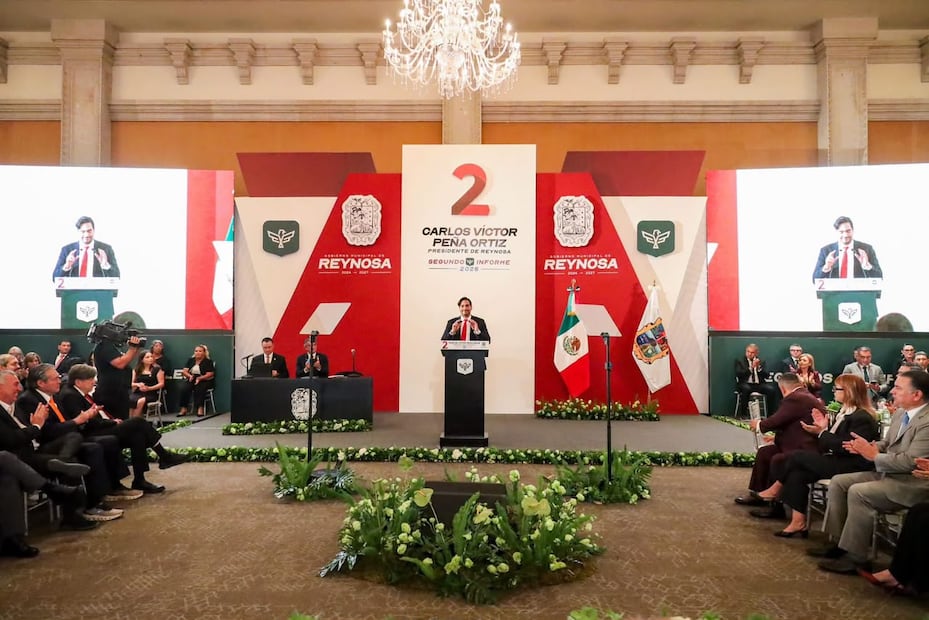 El alcadel destacó que se inviertieron 2,300 millones de pesos en rehabilitación y construcción de pavimento; y más de 311 millones de pesos en infraestructura educativa. Foto: Especial