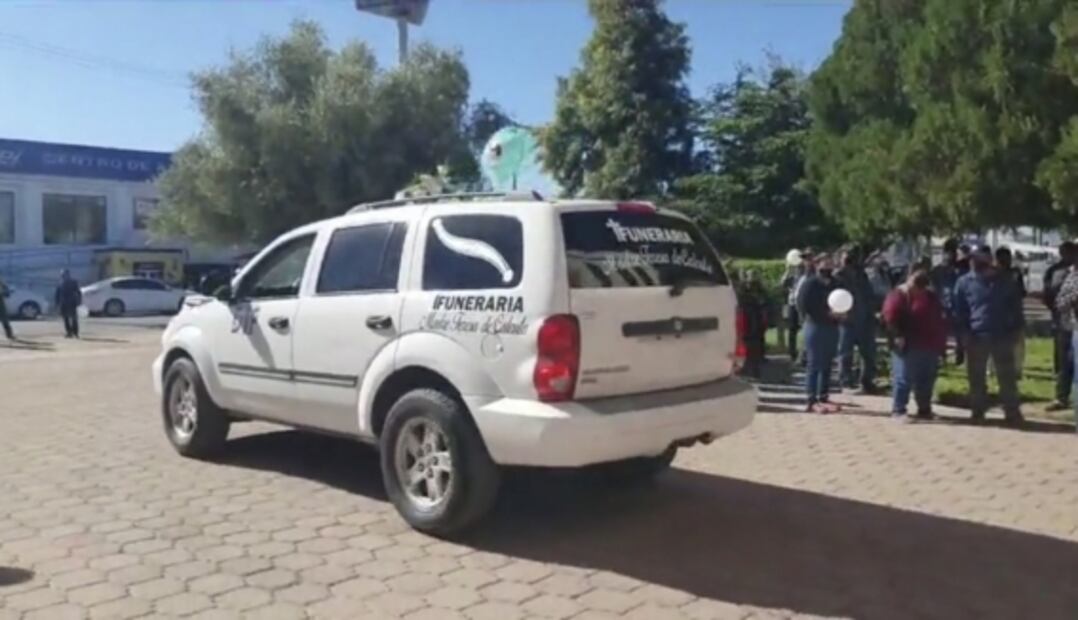 ¿Por qué mi niño?, dice madre ante ataúd de su hijo de 4 años en Caborca, Sonora