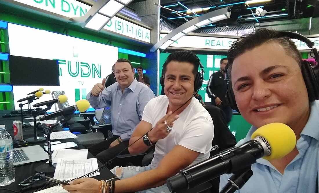Ricardo del Real (derecha) es uno de los comentaristas de Televisa Deportes en Lima 2019 (Cortesía Twitter @Ricardodelreal8)