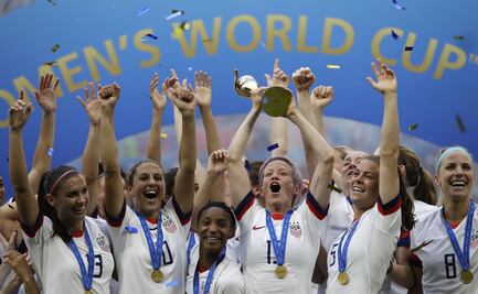 La misógina FIFA, siempre recordada en el Día de la Mujer