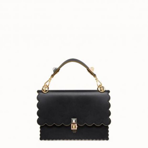 La colección de bolsas de lujo más bonita de Karla Díaz