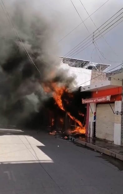 Detención de Audias Flores “El Jardinero” desata incendios de autos y negocios en Tecuala, Nayarit. Foto: Especial