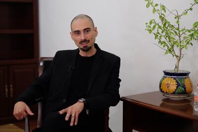 Eduardo Villegas presume de lo que el país carece