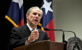 Gobernador de Texas ordena a los Rangers investigar muerte de Salgado; afirma que la ley migratoria se aplica sin disparar