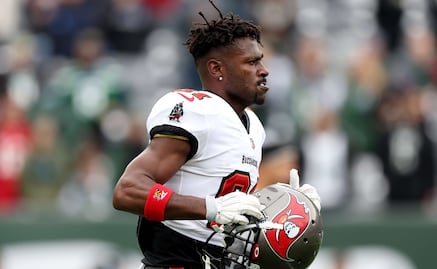 Antonio Brown acusa negligencia médica; Asociación investigará a Tampa Bay