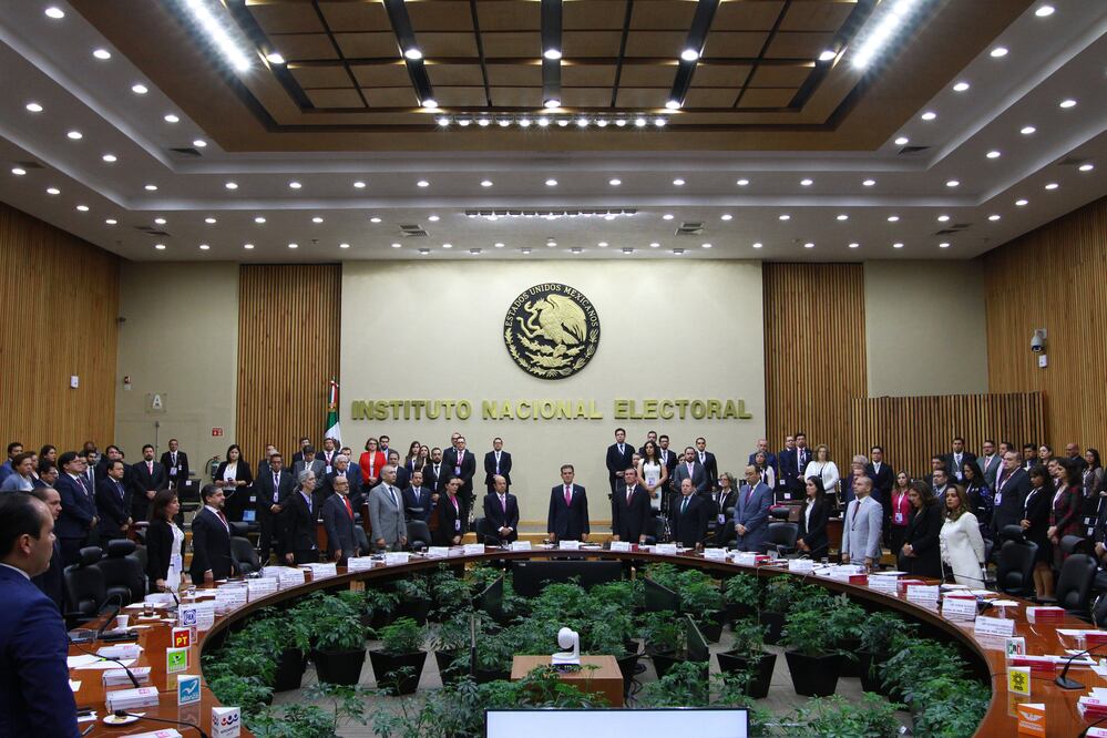 Sesión del INE. Foto: Alejandra Leyva