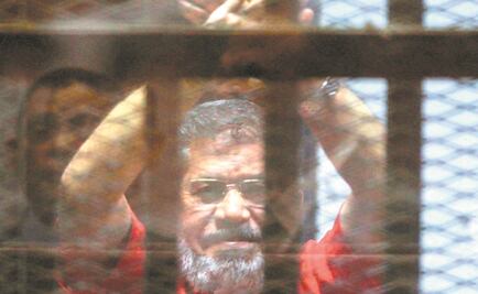 Muere Mursi en audiencia judicial