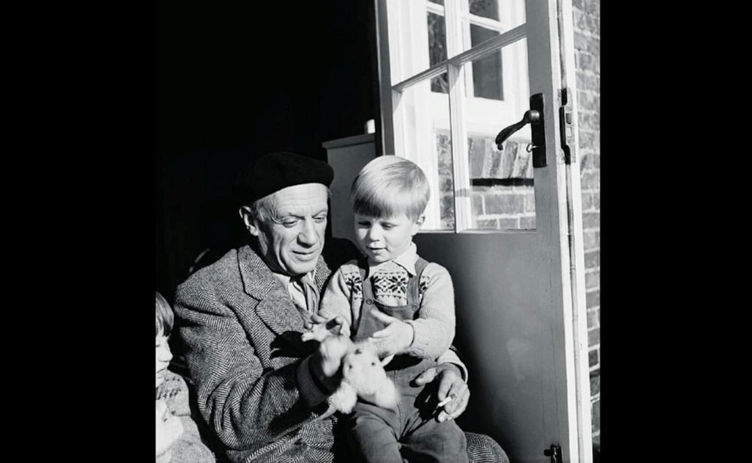 Pablo Picasso y Anthony Penrose en la visita que el pintor malagueño hizo a Farley Farm. Foto: Archivo