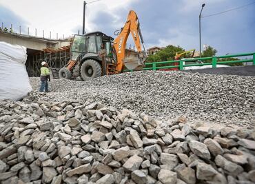 Colocan equipo electromecánico en el tramo elevado de L9