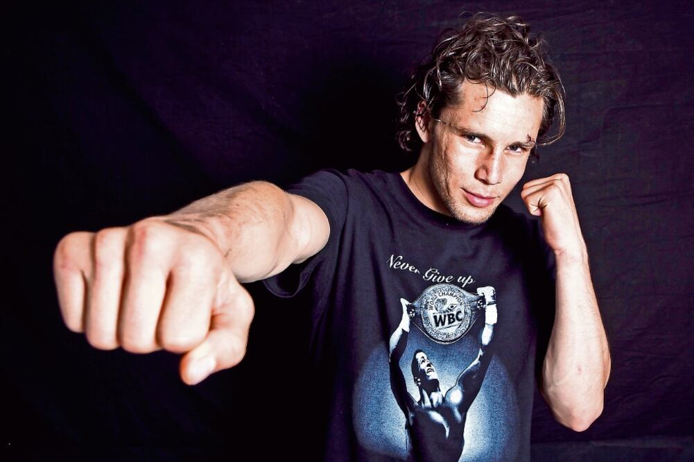 Carrlos Cuadras expondrá el cetro supermosca del Consejo Mundial de Boxeo por sexta ocasión en su carrera (ARCHIVO. EL UNIVERSAL)