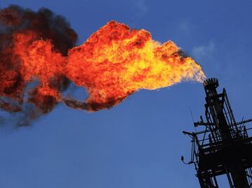 The firms bidding to build Mexico's new oil refinery have a dark past