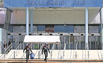 Va FGR contra exmandos por corrupción en 8 Ceferesos