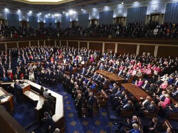 Senado de EU aprueba anular aranceles impuestos por Trump; medida no cuenta con apoyo en Cámara Baja
