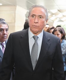 Joel Ayala renuncia al PRI luego de 40 años