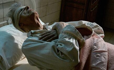 David Bowie lanza video de "Lazarus" desde un hospital psiquiátrico