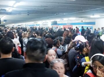 ¿Por qué el retraso del paso de trenes en la Línea 2 del Metro este lunes?