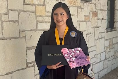 EU ordena regresar a estudiante deportada durante Acción de Gracias; juez da dos semanas para su retorno