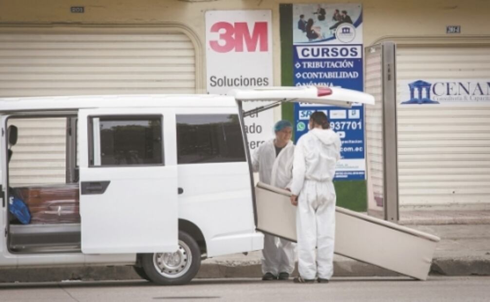Nueve días en Guayaquil, la tierra del llanto y los ataúdes