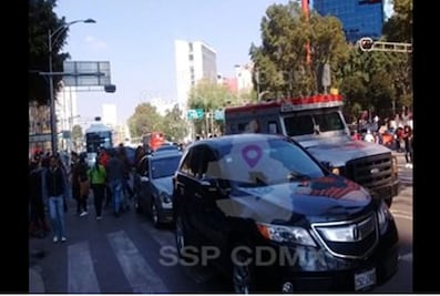 Termina desfile navideño; reabren Paseo de la Reforma