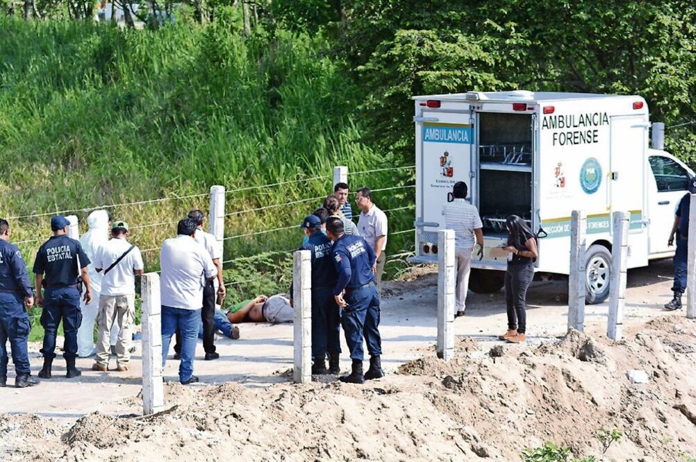 Cuatro personas fueron halladas muertas en diferentes puntos del estado de Tabasco. Tres de ellas presentaban el tiro de gracia (LUMA LÓPEZ. EL UNIVERSAL)