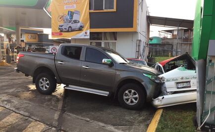 Asesinan a hombre en Uruapan; choca a dos taxis antes de morir