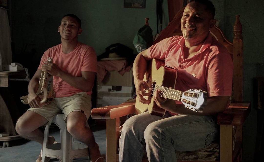 “Los hijos de la costa”, que estrena este fin de semana en salas alternativas, es un documental que de acuerdo con su realizador, es un homenaje a la música tradicional de la zona.