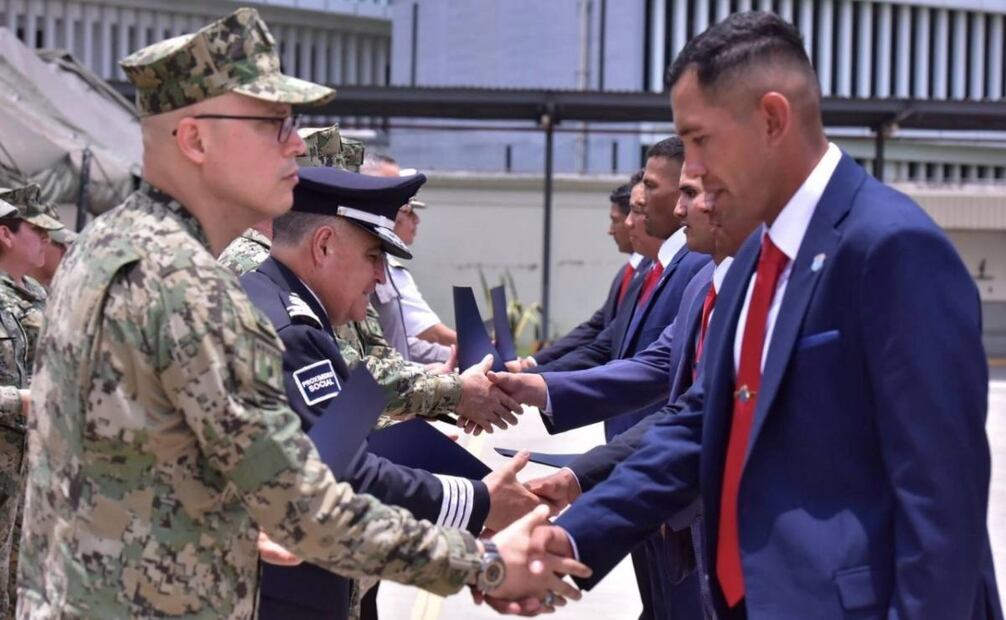 Seis policías del Grupo de Operaciones Especiales recibieron capacitación en técnicas y habilidades de protección a funcionarios públicos. Foto: Especial